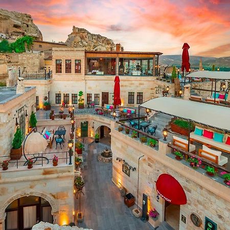 Elysion Cave Suites Юргюп Екстериор снимка