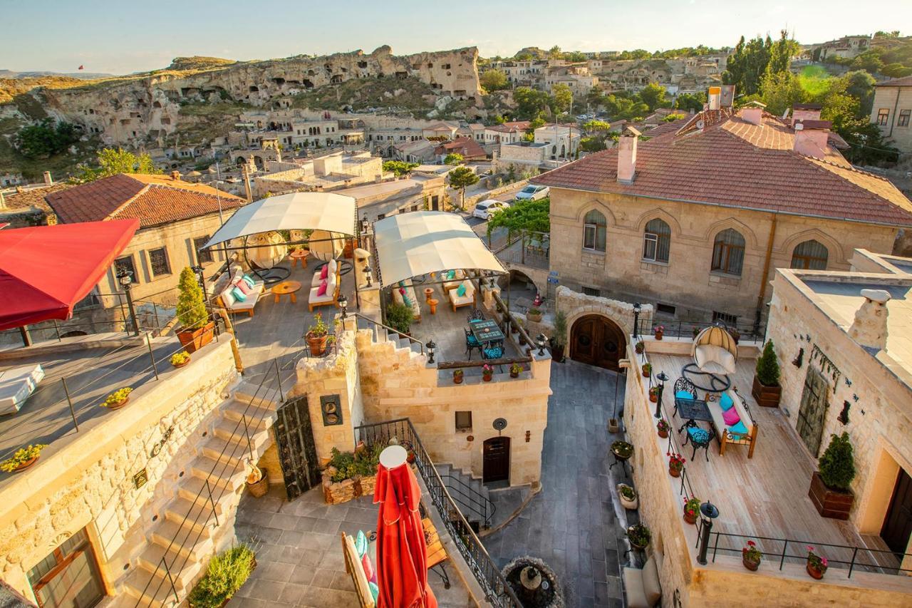 Elysion Cave Suites Юргюп Екстериор снимка
