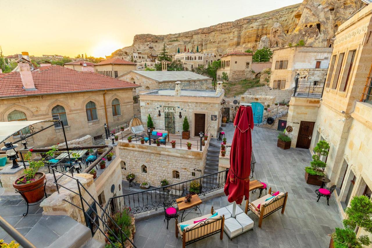 Elysion Cave Suites Юргюп Екстериор снимка
