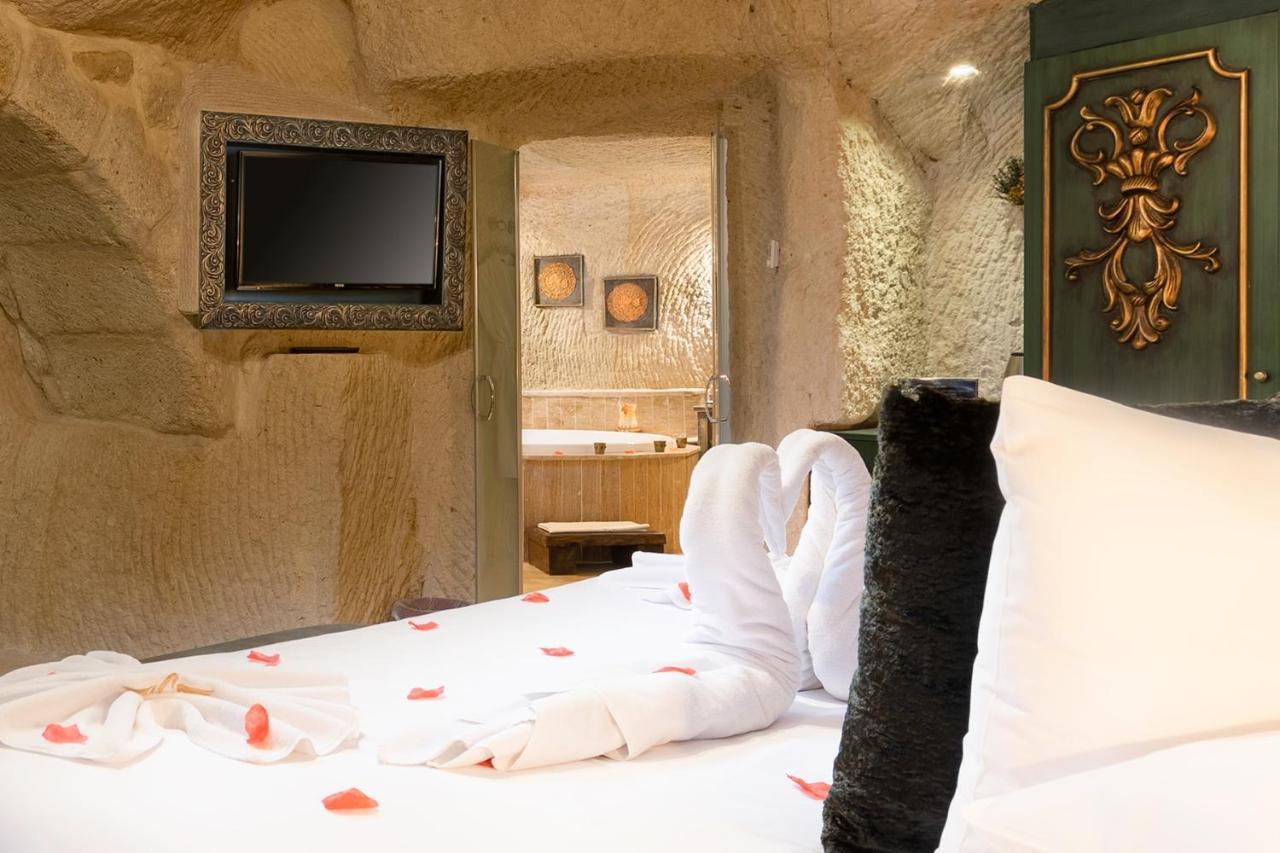 Elysion Cave Suites Юргюп Екстериор снимка