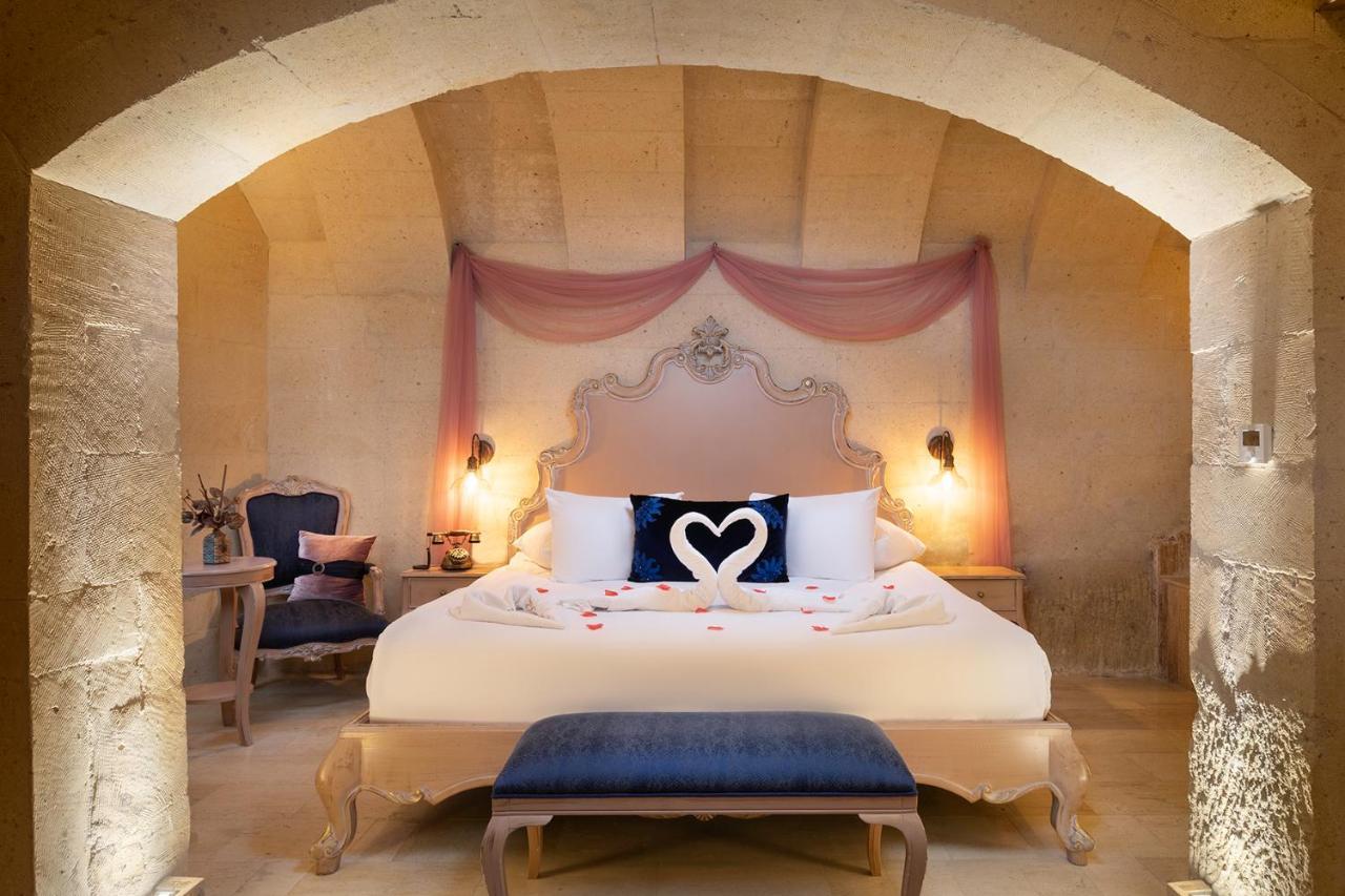 Elysion Cave Suites Юргюп Екстериор снимка