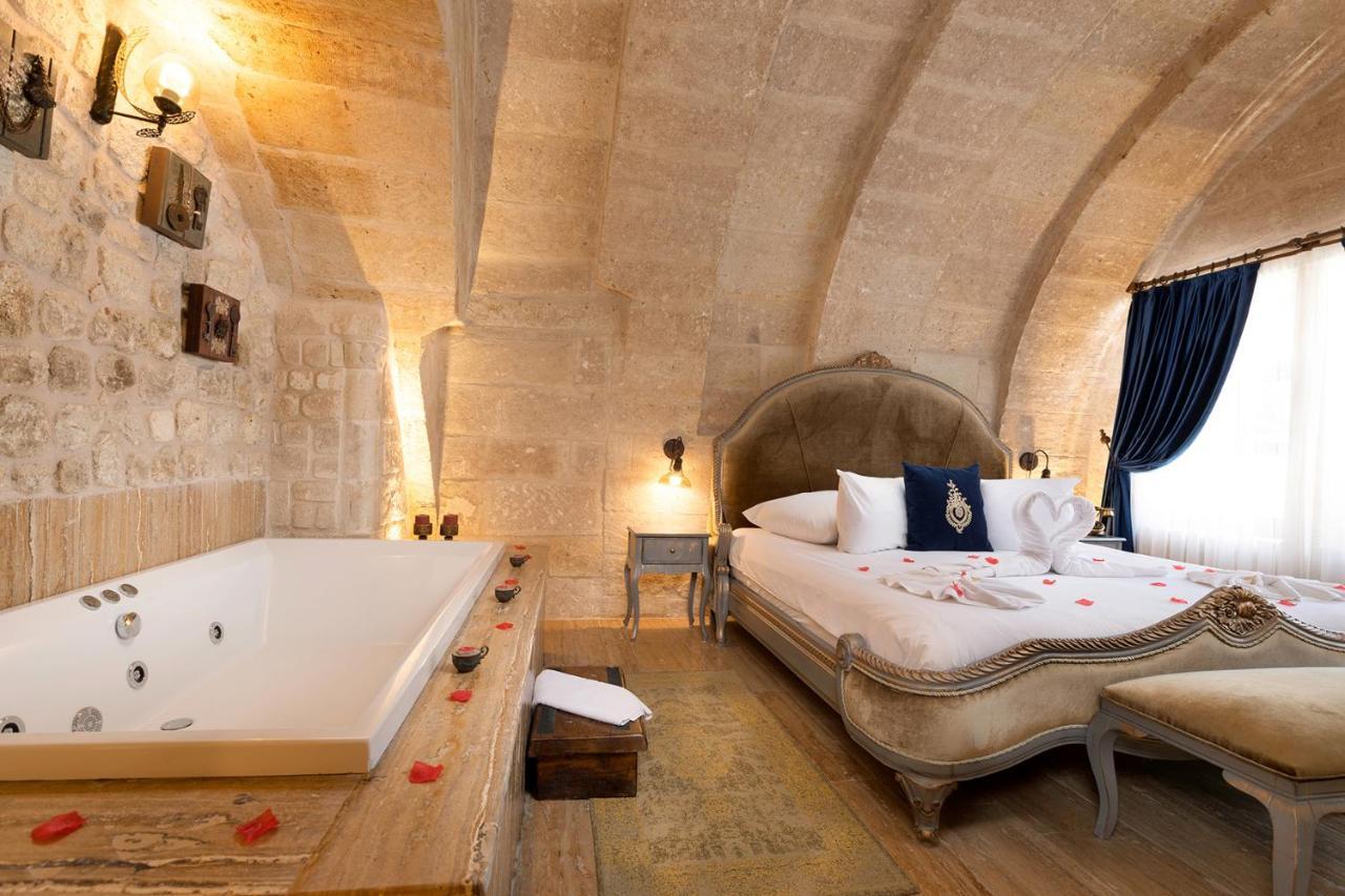 Elysion Cave Suites Юргюп Екстериор снимка