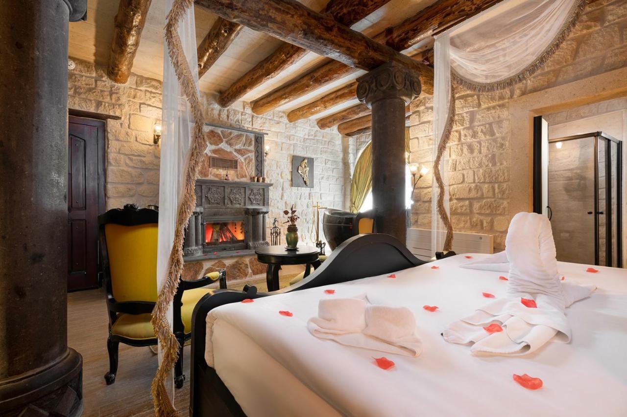 Elysion Cave Suites Юргюп Екстериор снимка