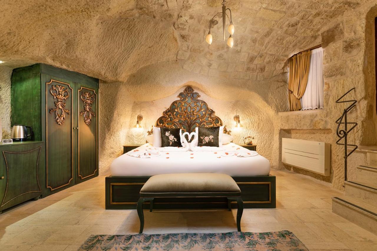 Elysion Cave Suites Юргюп Екстериор снимка
